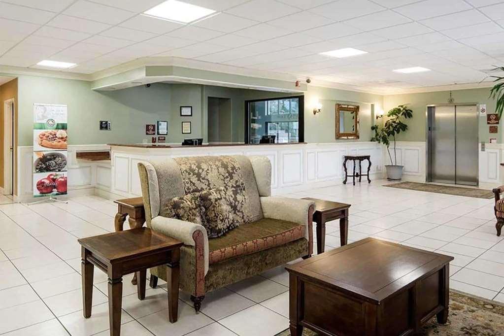 Days Inn & Suites By Wyndham Rehoboth Beach / Dewey 듀이 비치 내부 사진